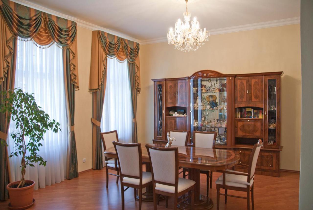 Apartman Na Zahradni Karlsbad Buitenkant foto