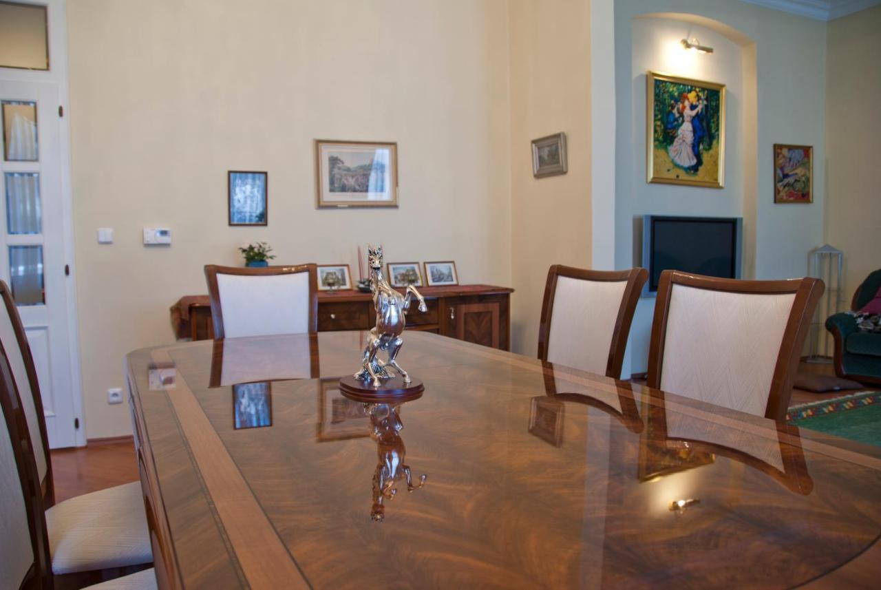 Apartman Na Zahradni Karlsbad Buitenkant foto