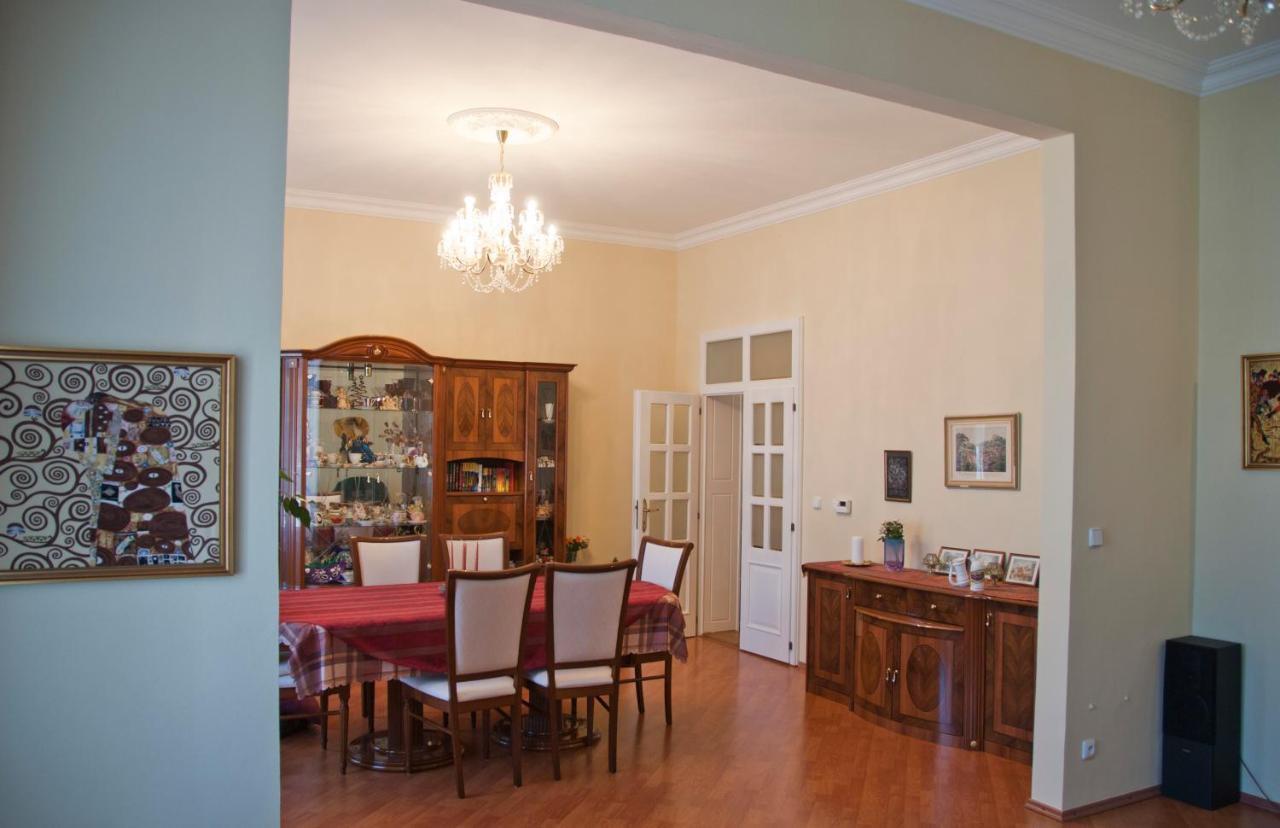 Apartman Na Zahradni Karlsbad Buitenkant foto